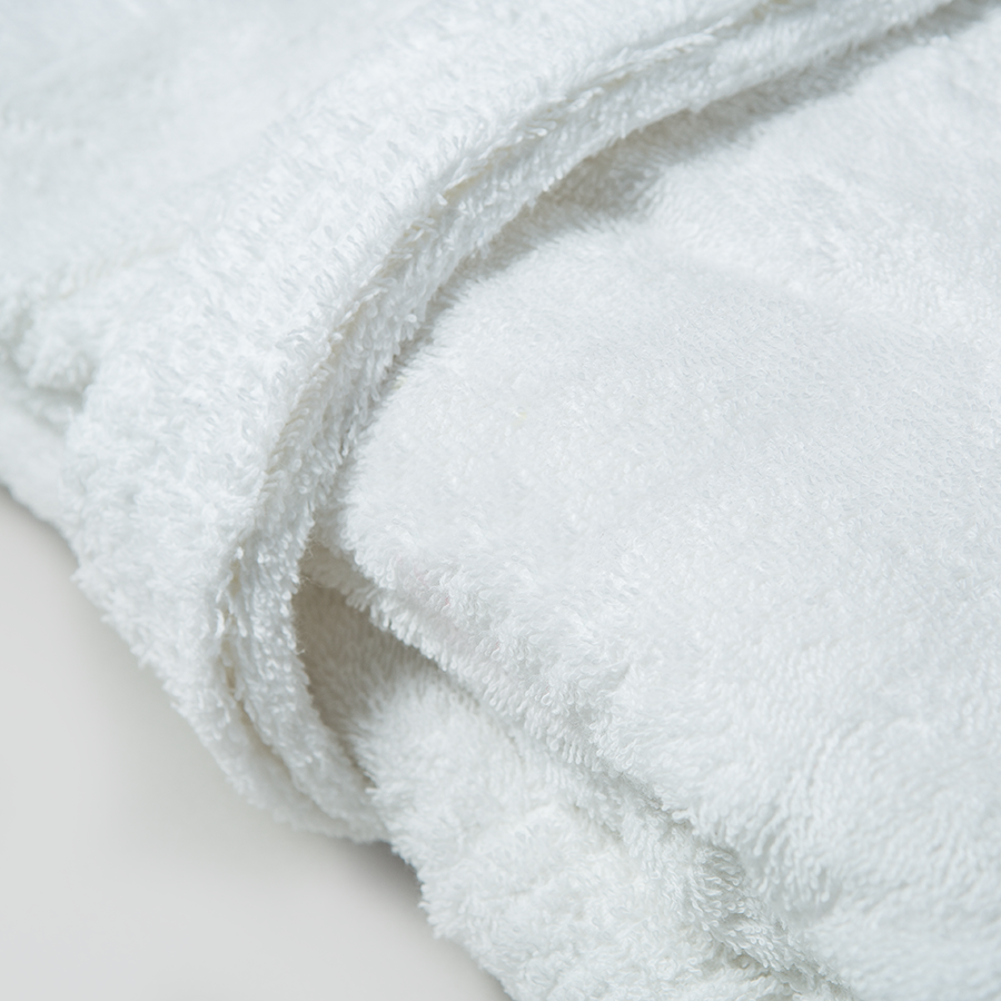 BESTICKTER BADEMANTEL / MORGENMANTEL • THINK OUTSIDE THE BOX