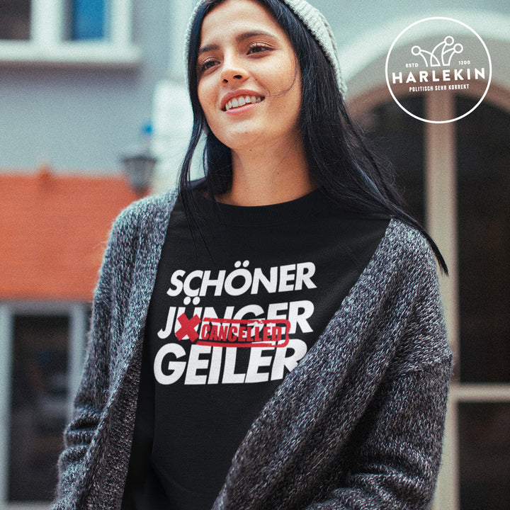 SWEATER MÄDELS • LAYLA: CANCELLED