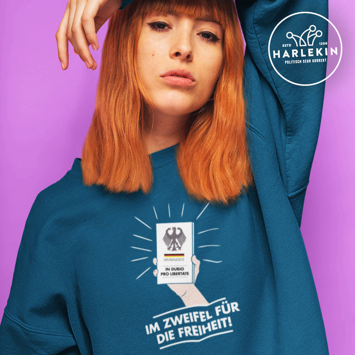 SWEATER MÄDELS • GRUNDGESETZ: IM ZWEIFEL FÜR DIE FREIHEIT-HARLEKINSHOP