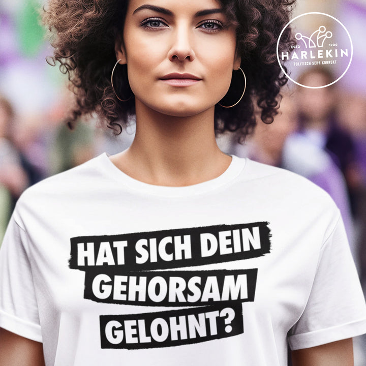 PREMIUM SHIRT MÄDELS • HAT SICH DEIN GEHORSAM GELOHNT? - hell