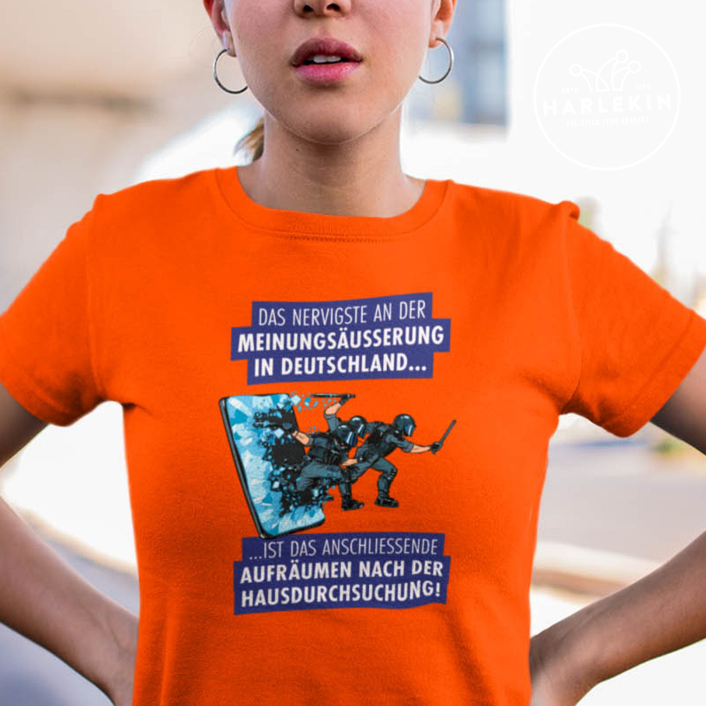 PREMIUM SHIRT MÄDELS • HAUSDURCHSUCHUNG NACH MEINUNGSÄUSSERUNG