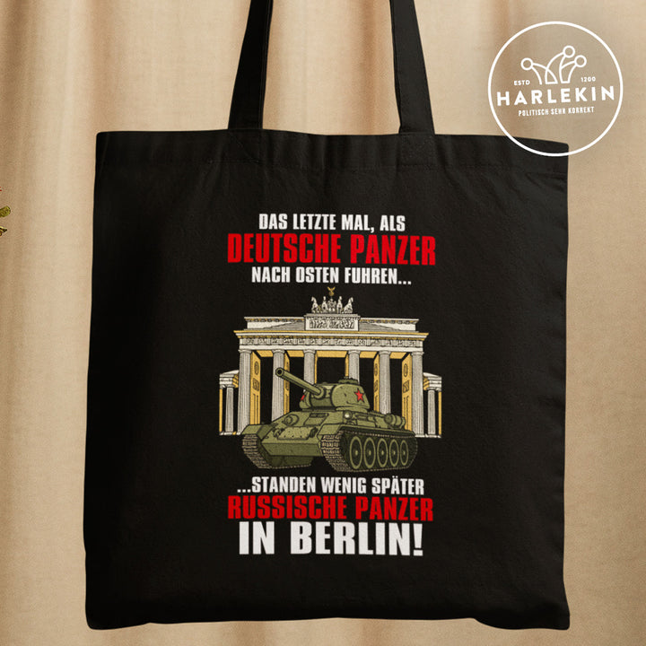 STOFFTASCHE • DAS LETZTE MAL, ALS DEUTSCHE PANZER NACH OSTEN FUHREN