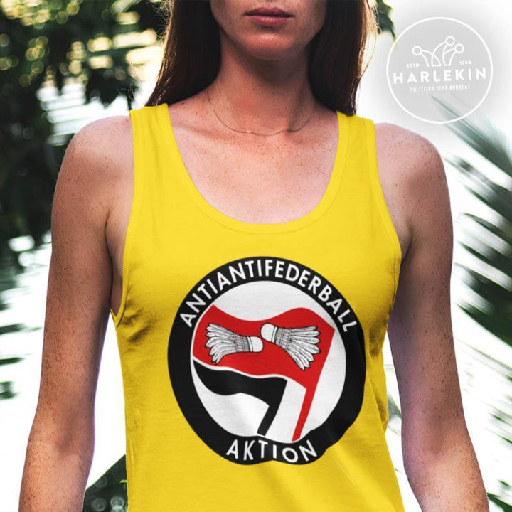 ADBUSTING & GUERILLA TANK TOP MÄDELS • ANTIANTIFEDERBALL-AKTION-HARLEKINSHOP