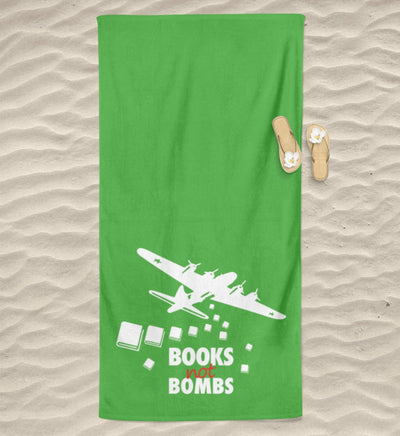BEACH TOWEL / STRANDTUCH • BOOKS NOT BOMBS-HARLEKINSHOP