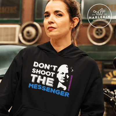 HOODIE MÄDELS • FREE ASSANGE: DON'T SHOOT THE MESSENGER!-HARLEKINSHOP